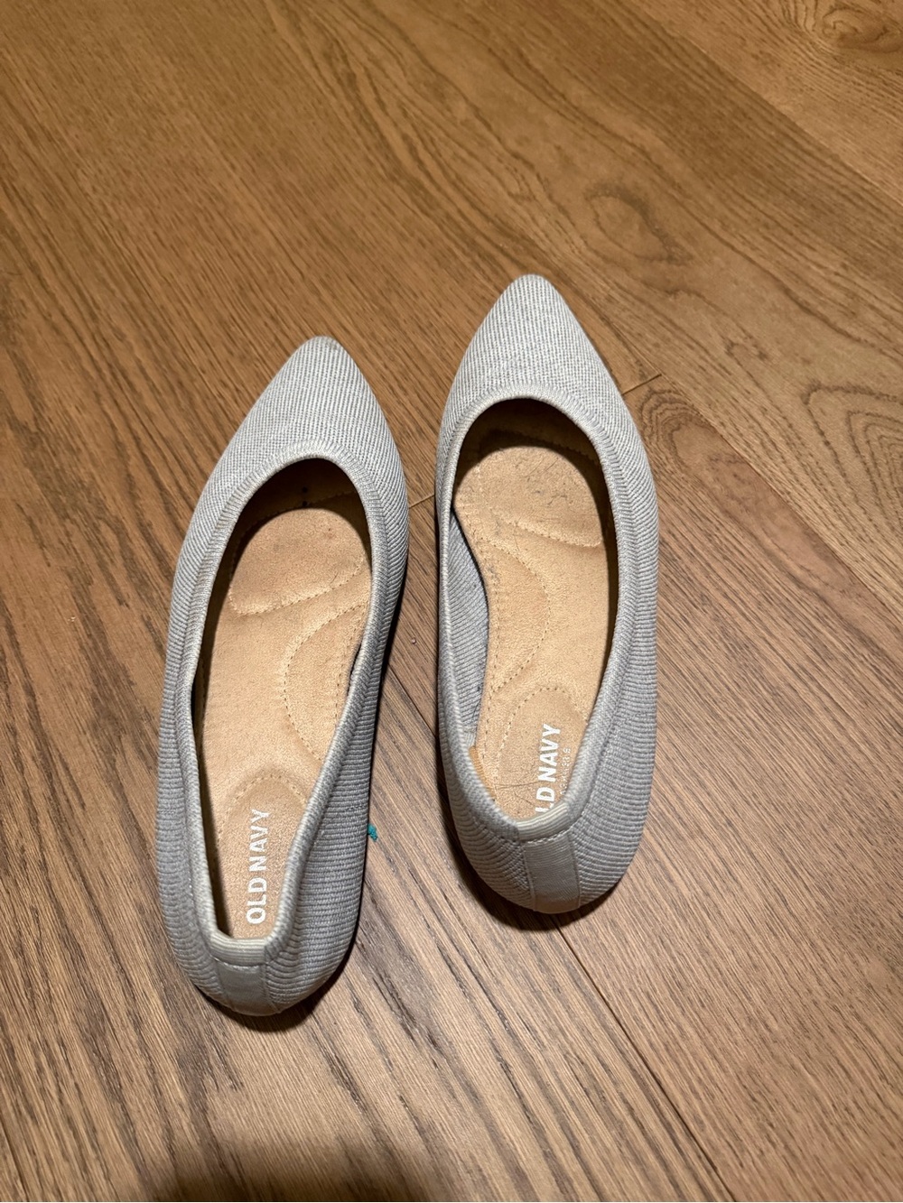 Old Navy Women's Light Gray Pointed Knit Ballet Flats